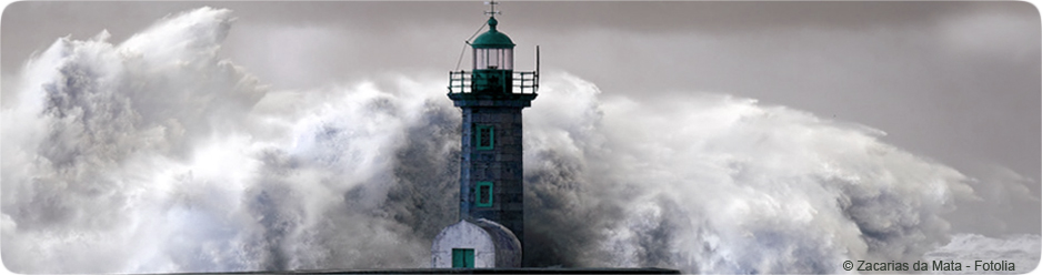 Orage violent sur un phare